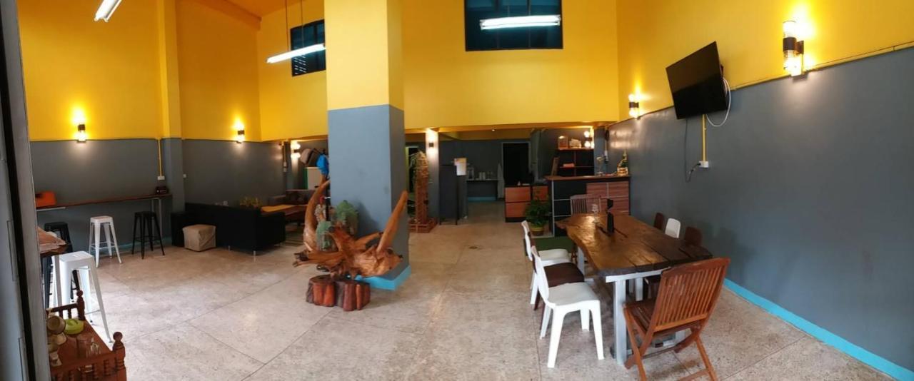 Gate 14 Inn Nakhon Phanom Eksteriør billede